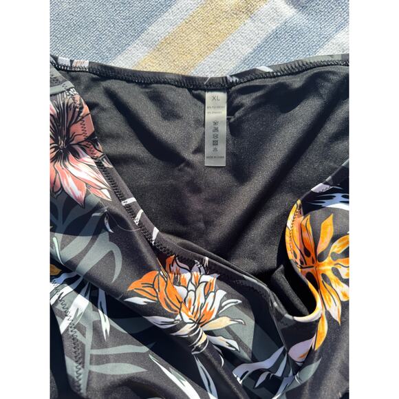 NWOT, Floral High Waist Bikini Bottoms + Black Halter Tankini Top - Size XL - Picture 4 of 11